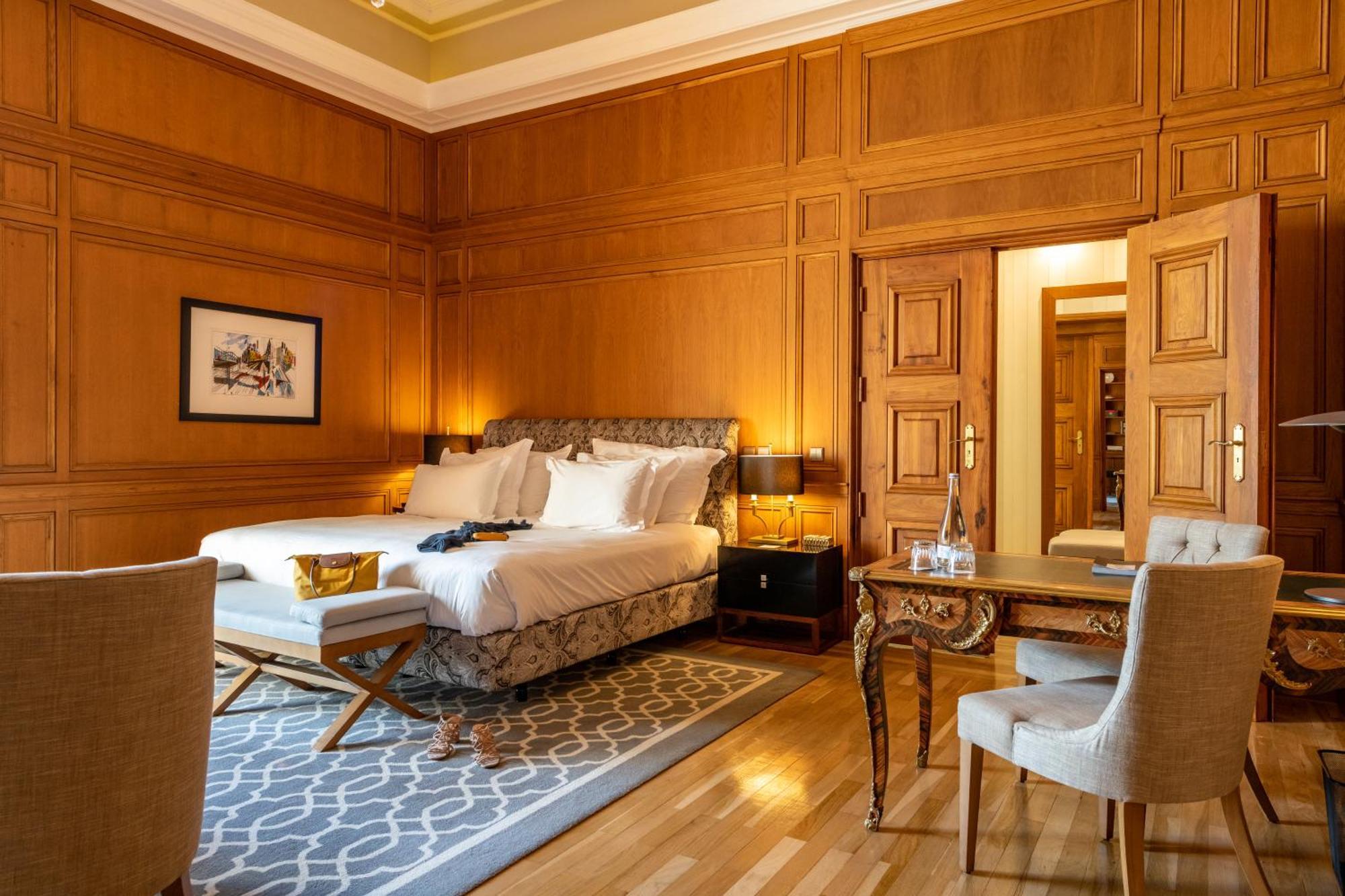 Pousada De Lisboa - Small Luxury Hotels Of The World Exterior foto A bedroom at the hotel